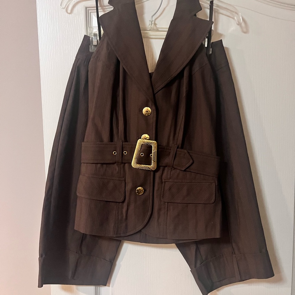 2 pc halter belted crop set. Brown. Top Xs. Pants Sz 8